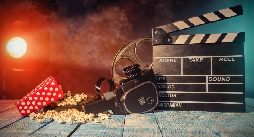 Použití kontejnerů v kinematografickém průmyslu: scény a dekorace | Ultramodula